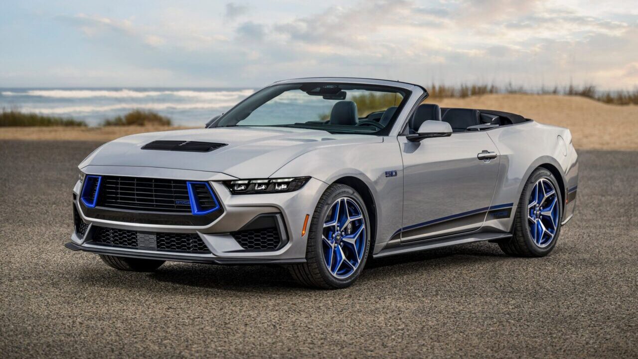 Ford Mustang Convertible scaled e1746783046294