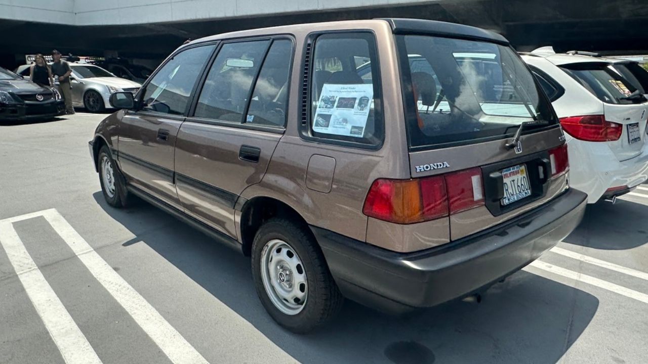 1990 Honda Civic Wagon parked at WagonFest SoCal