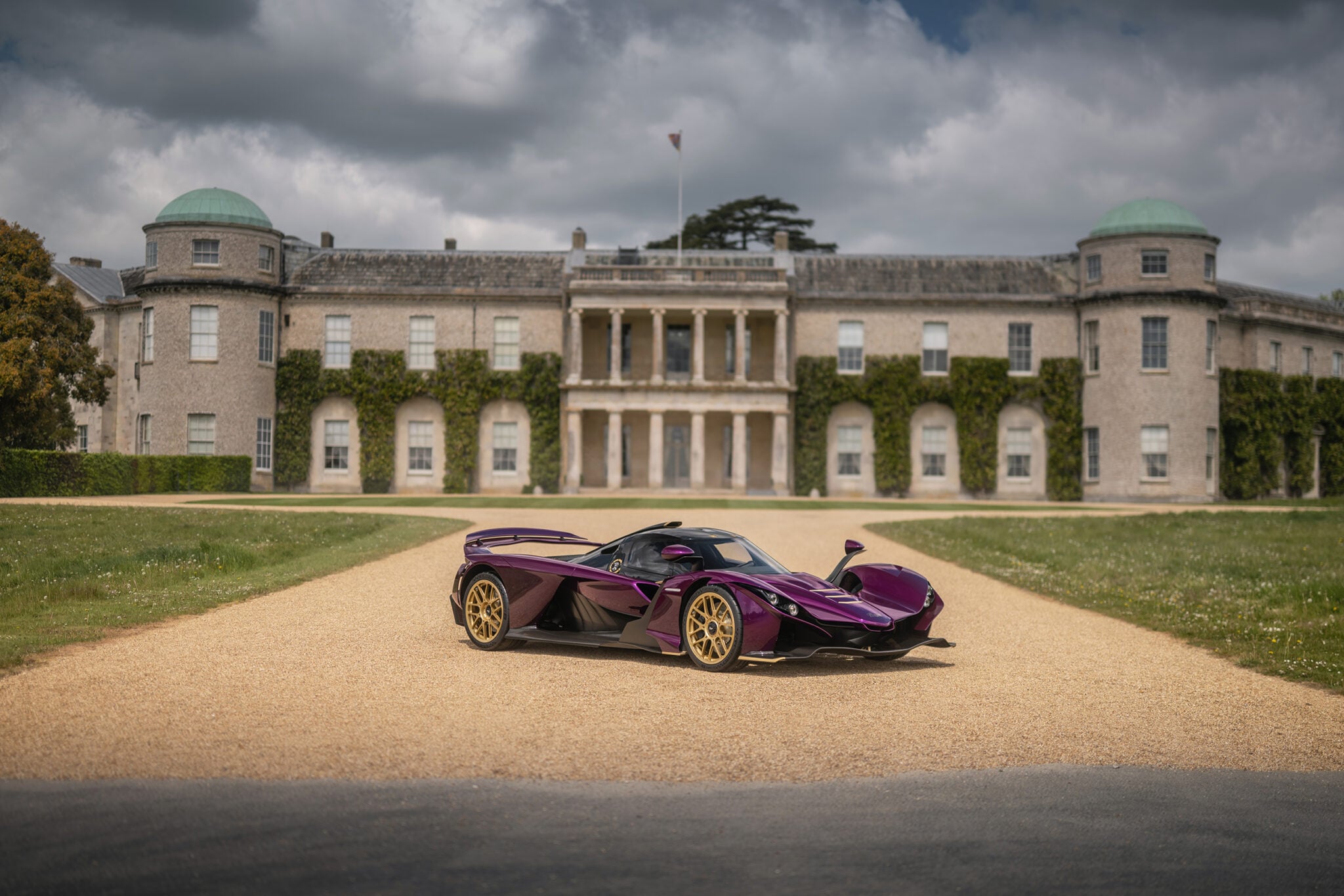Praga Goodwood