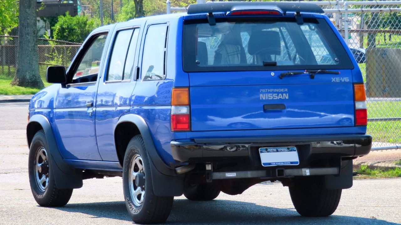 1990 - 1995 Nissan Pathfinder 1st Generation