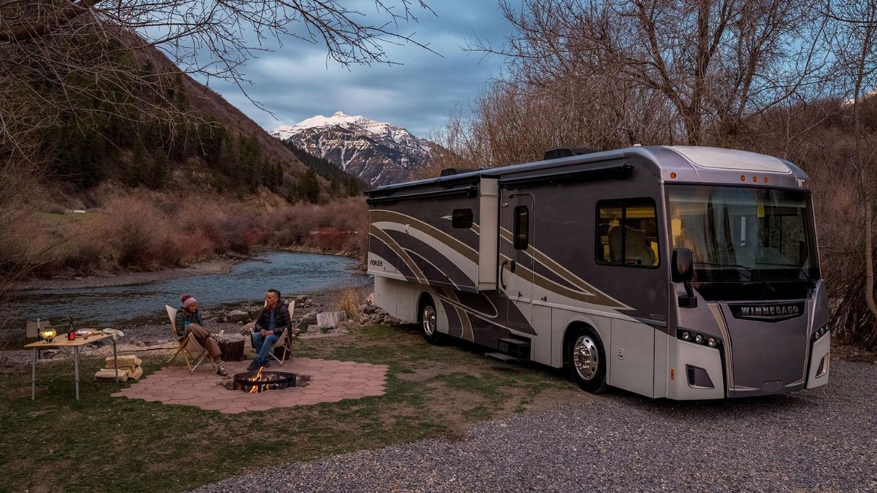 Winnebago Forza