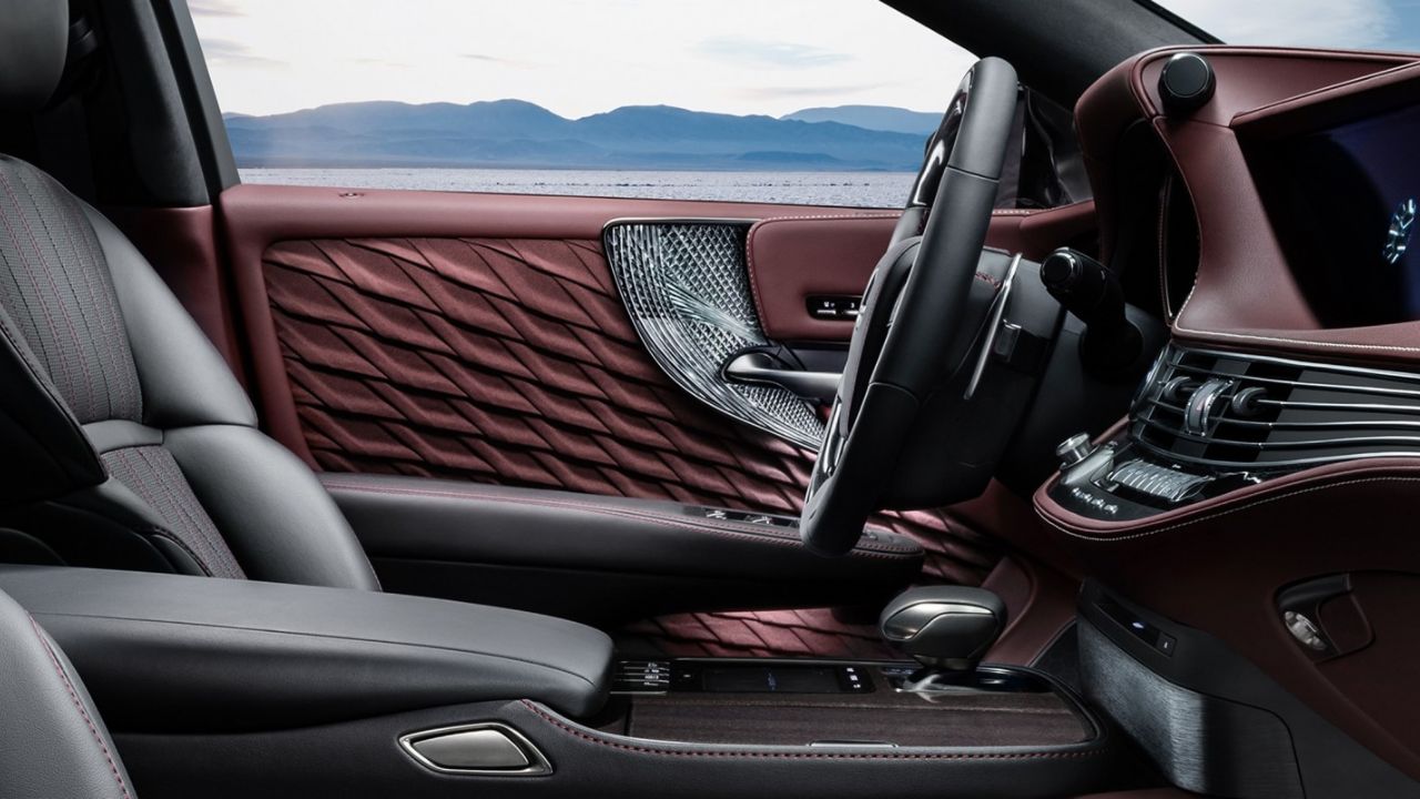 Lexus Origami Fabric Folding