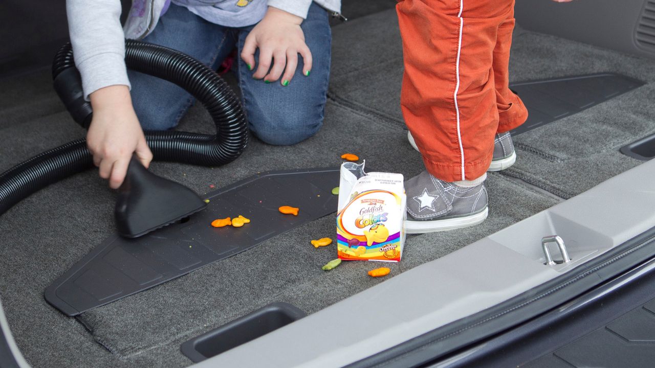 Honda Odyssey’s Built-In Vacuum - HondaVAC