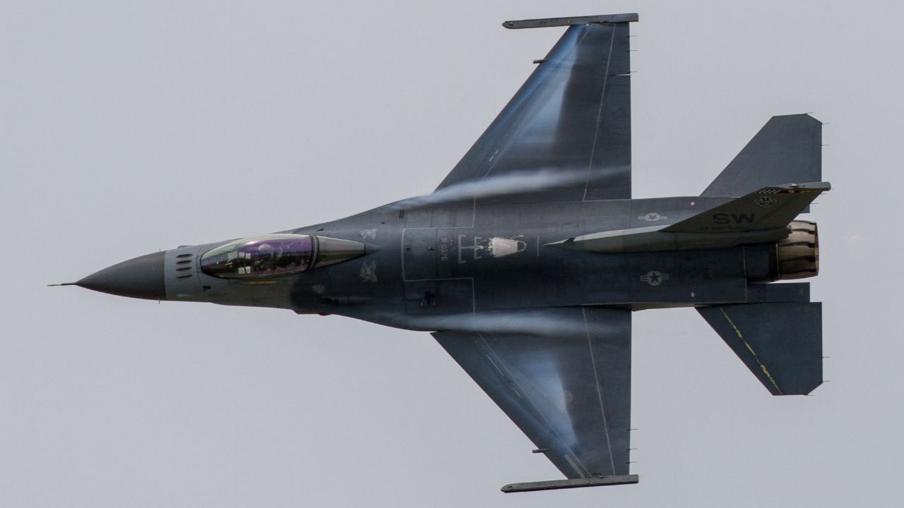 F-16 Fighting Falcon