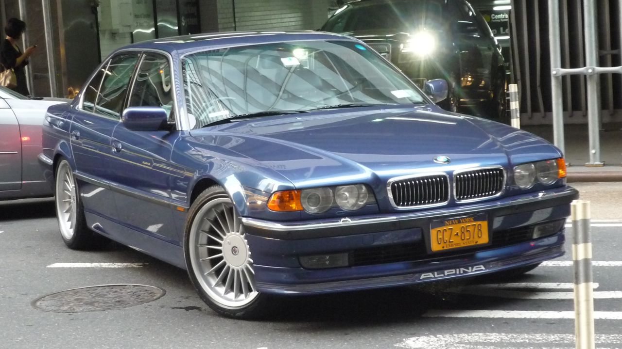 Alpina B12