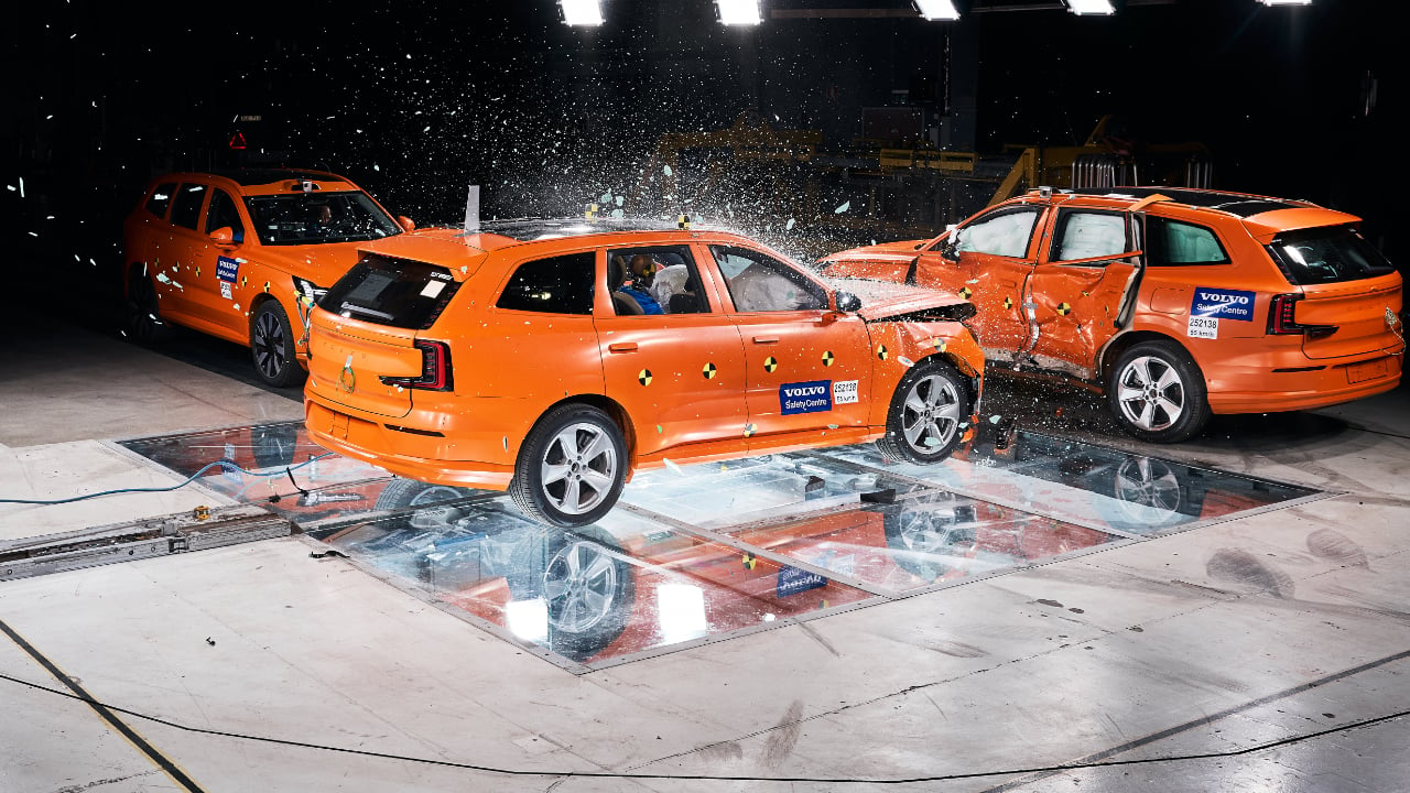 Volvo Crash Test Demonstration