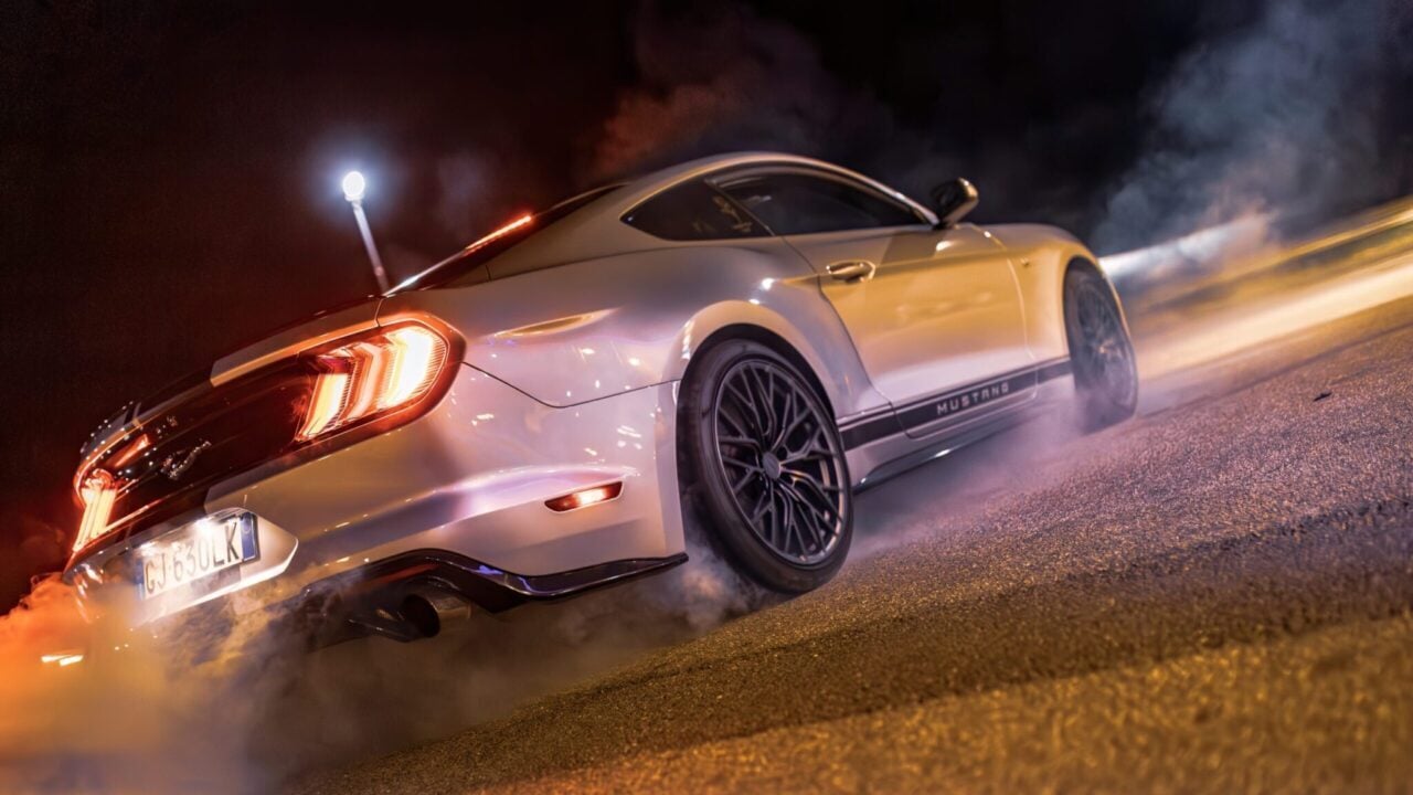 Ford Mustang burnout