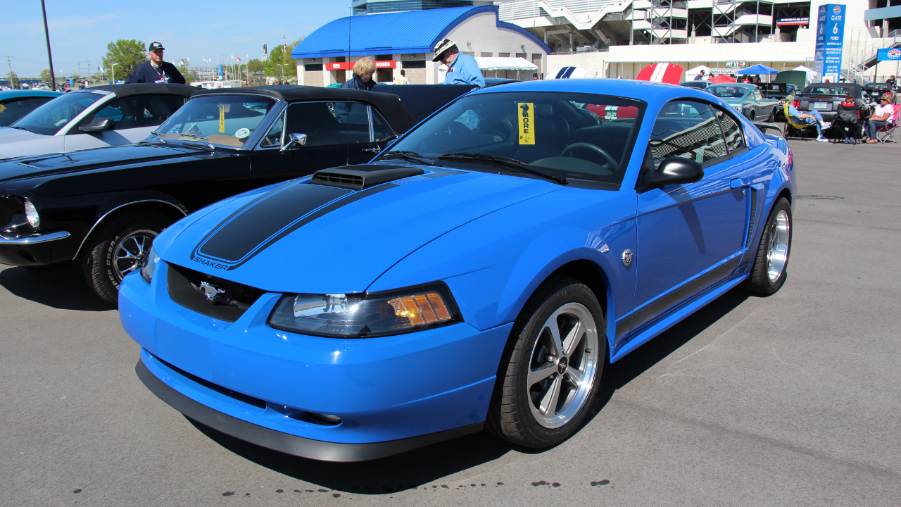 2003 Ford Mustang Mach 1
