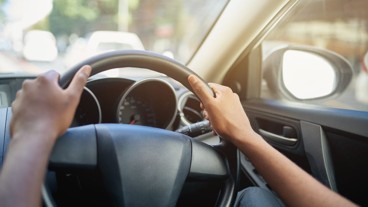 10 2 Steering Wheel Hand Placement
