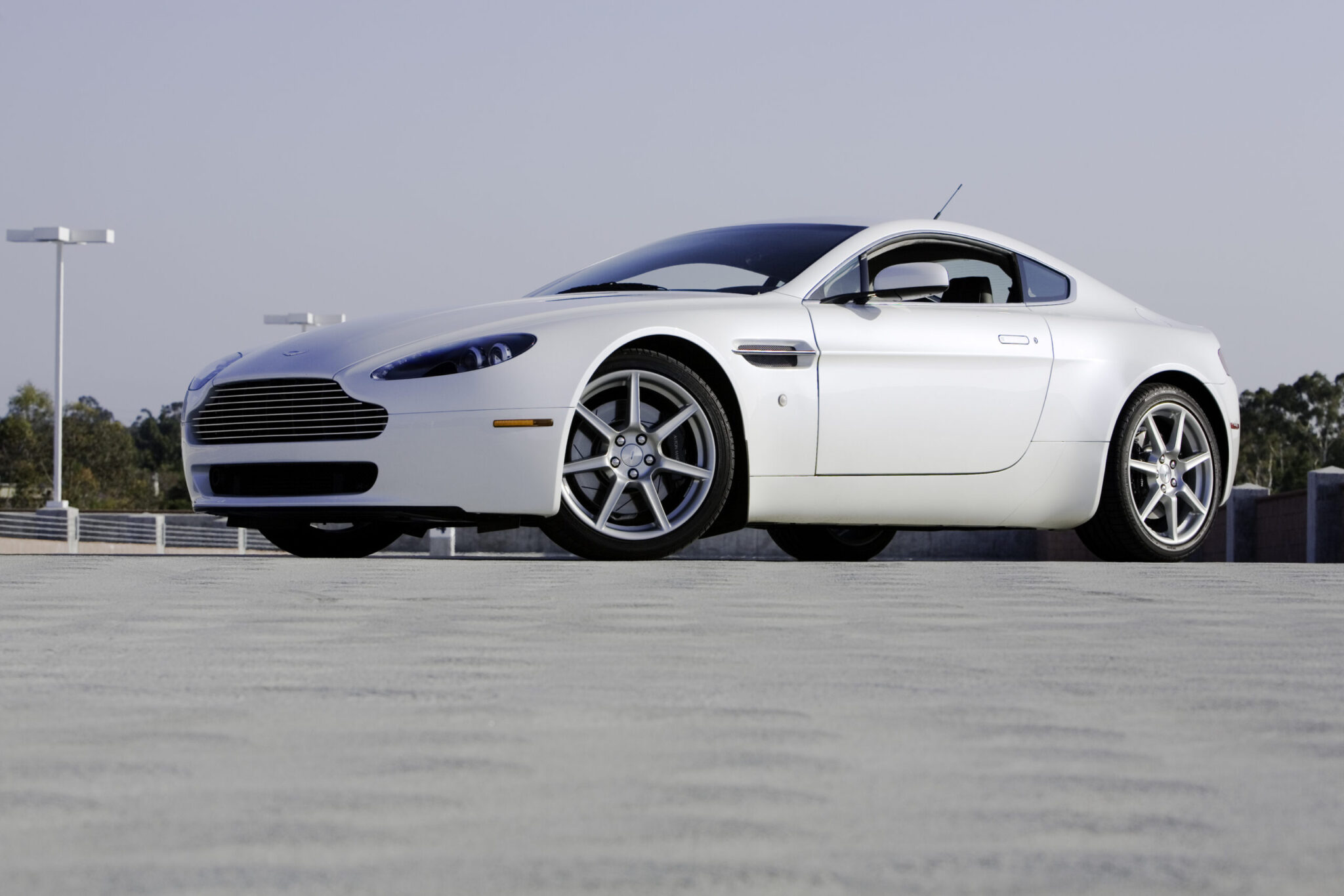 2007,Aston,Martin,V8,Vantage