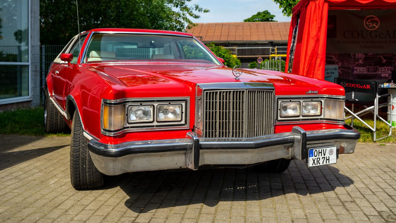 Mercury Cougar XR-7