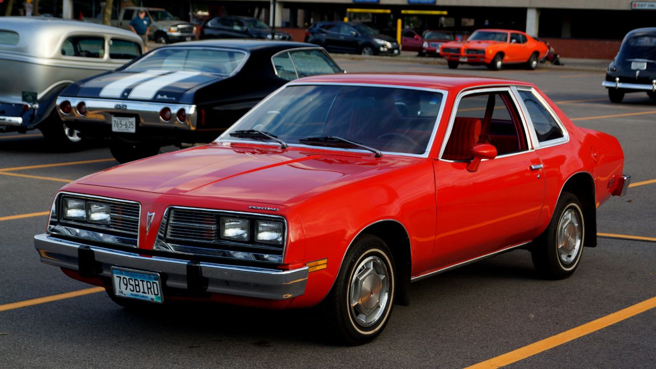 Pontiac Sunbird