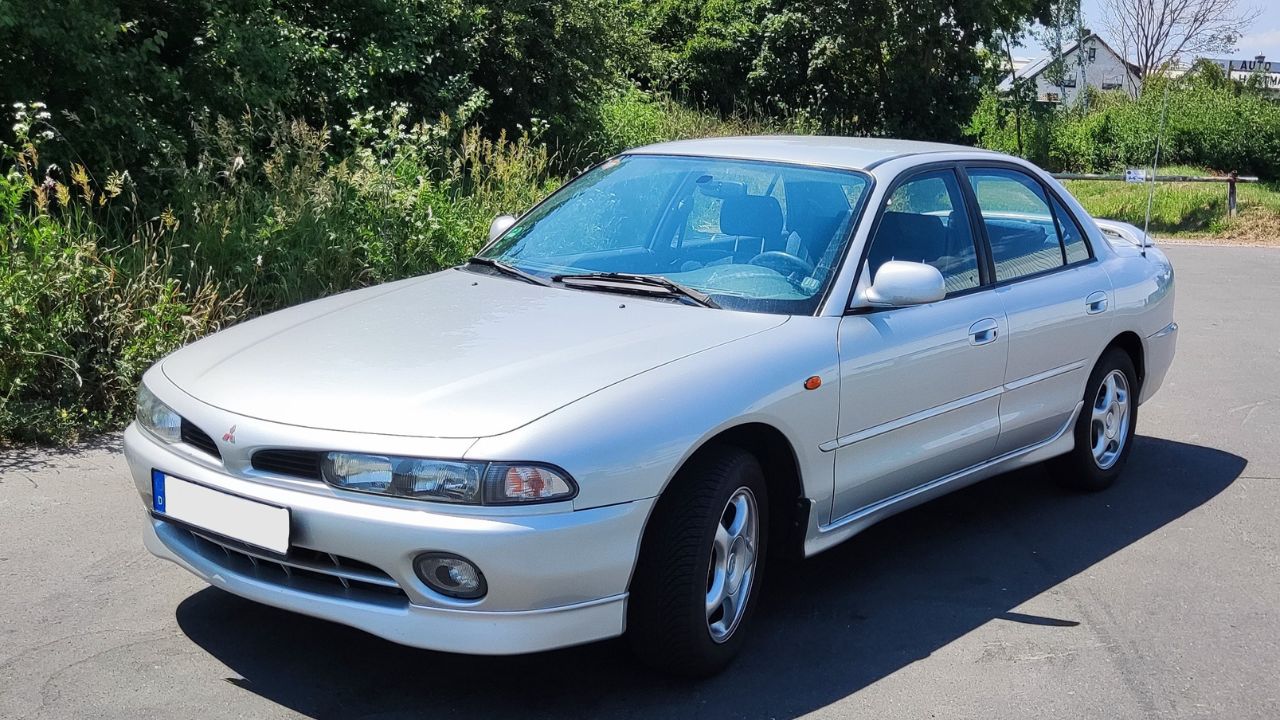 Mitsubishi Galant