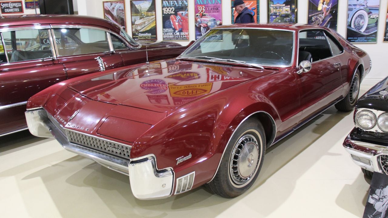Oldsmobile Toronado
