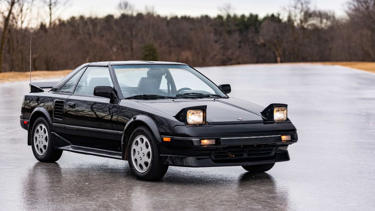 Toyota MR2