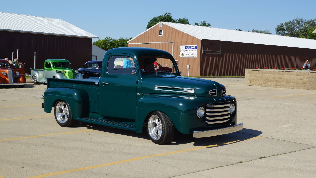1948 Ford F-1