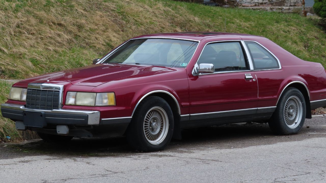 Lincoln Mark VII LSC