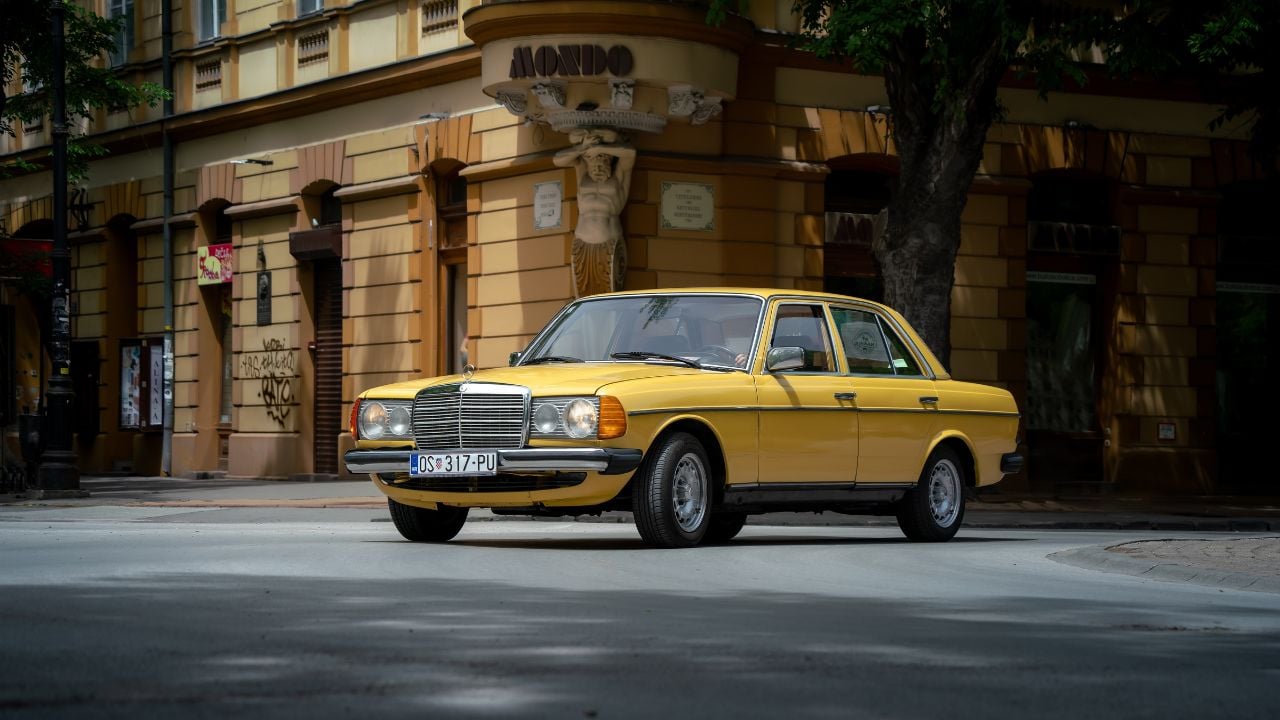 Mercedes-Benz W123