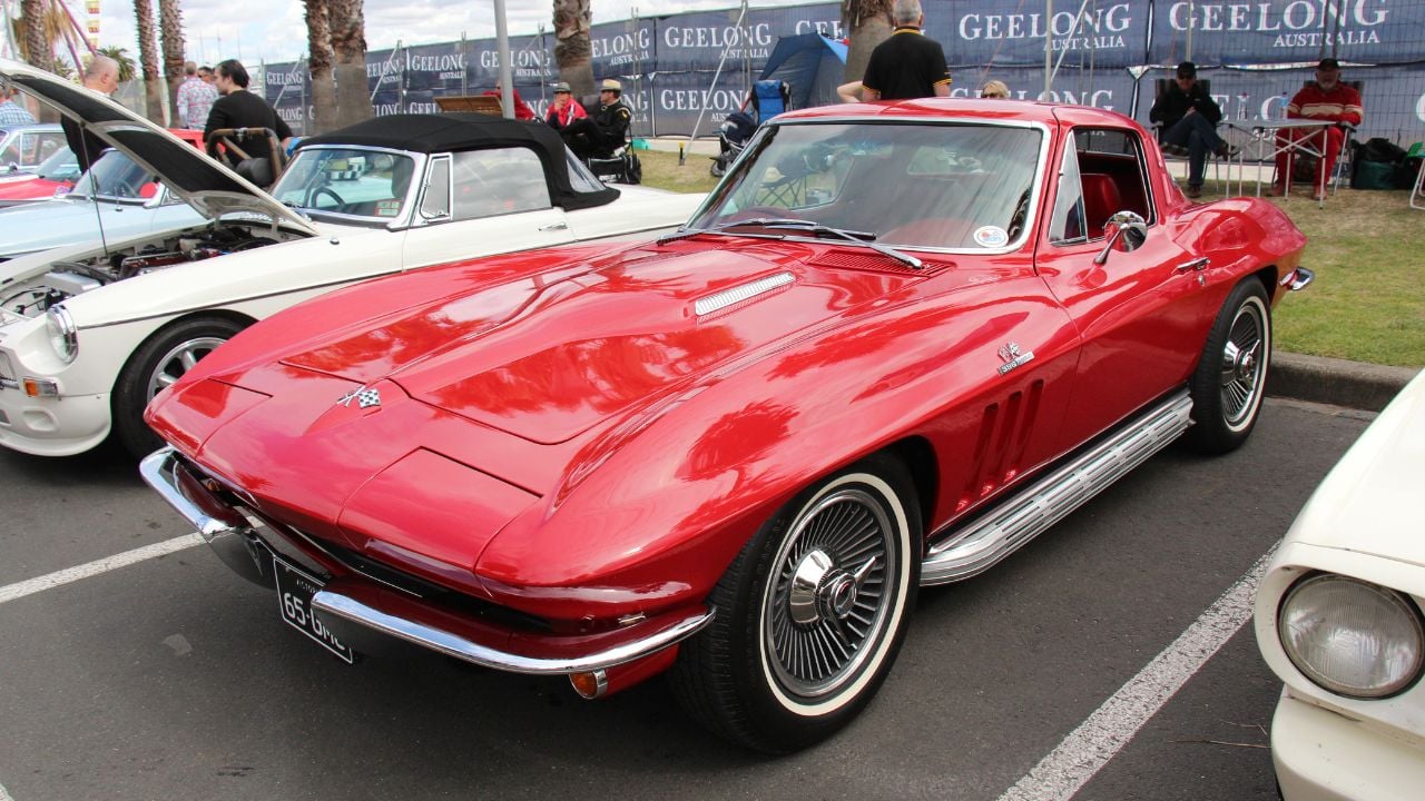 Chevrolet Corvette Sting Ray