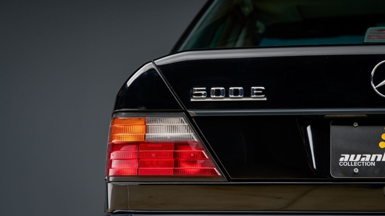 Mercedes-Benz 500E