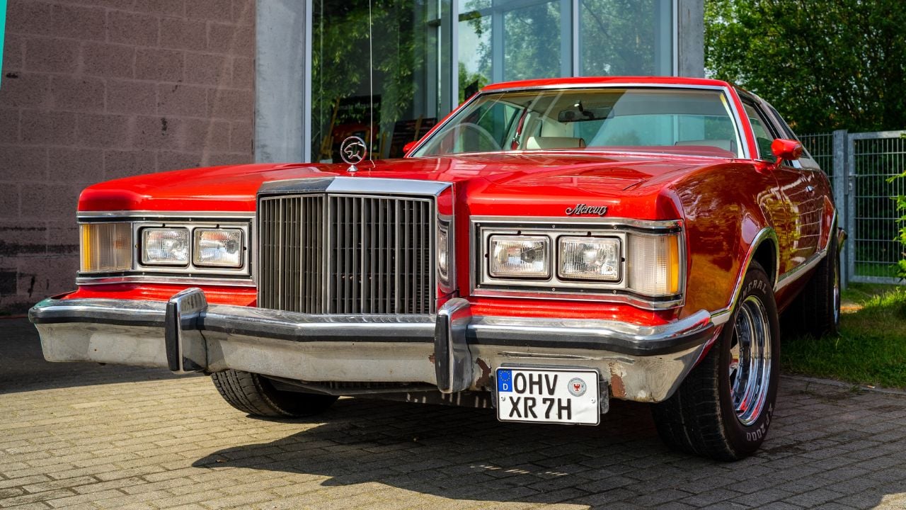 Mercury Cougar XR-7.