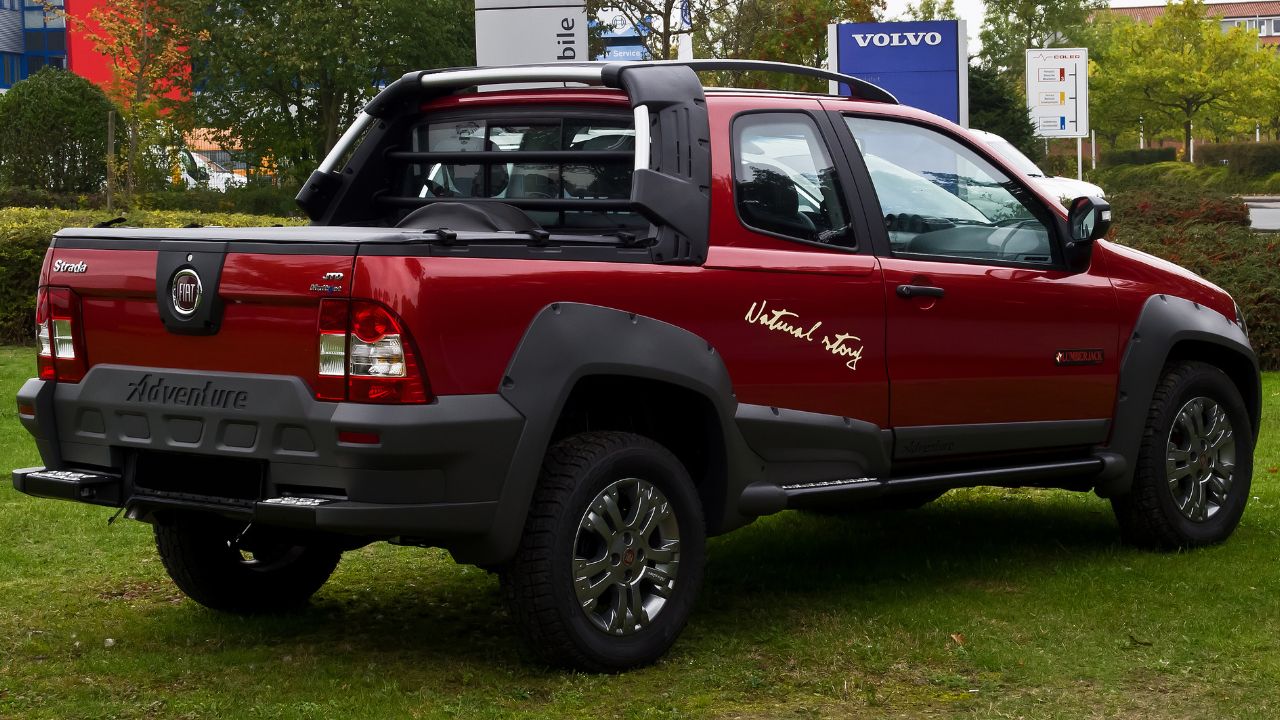 Fiat Strada Adventure Locker