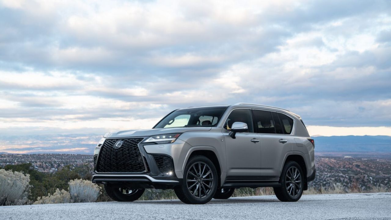 Lexus LX