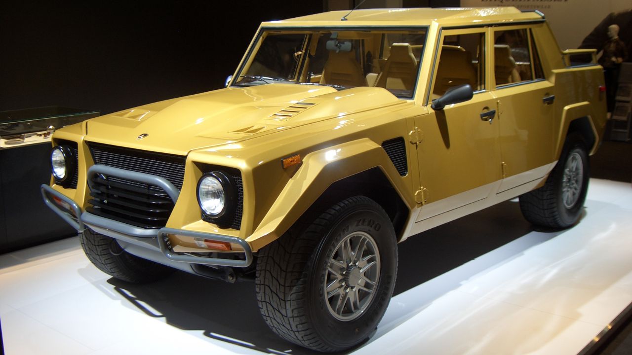 Lamborghini LM002