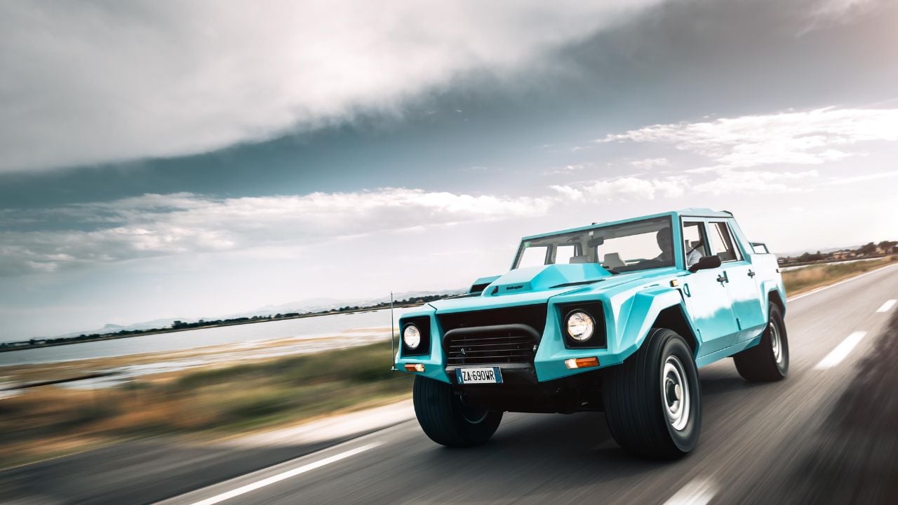 Lamborghini LM002
