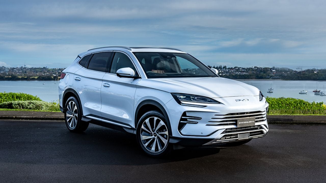 BYD SEALION 6