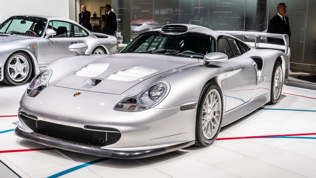 Porsche 911 GT1 Strassenversion