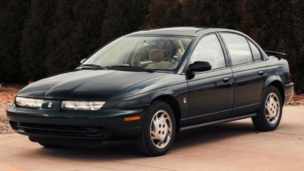 Saturn SL