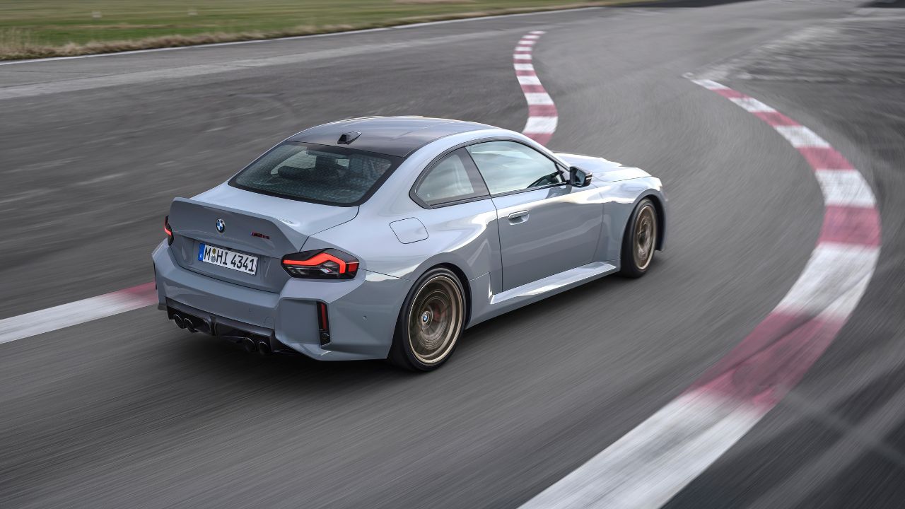 BMW M2 CS