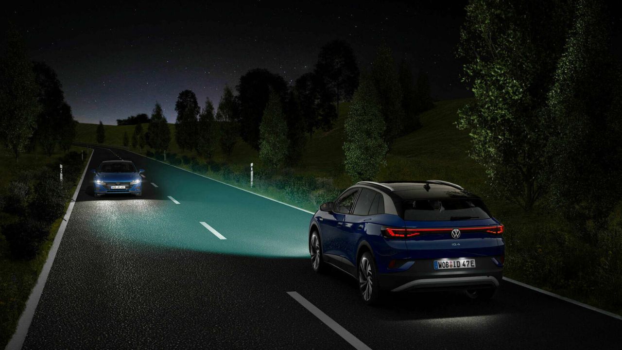 Automatic High Beams (Light Assist)
