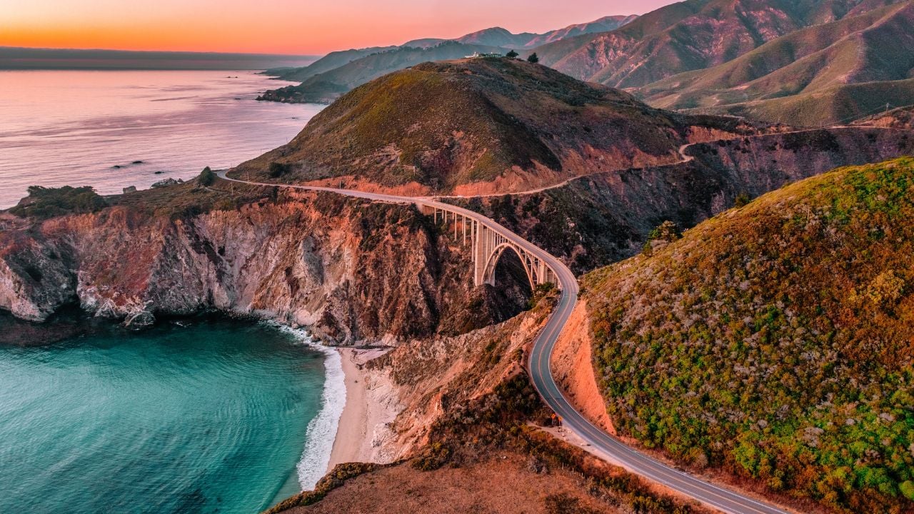 Bixby Bridge on Highway 1 and Big Sur along Pacific Ocean coast