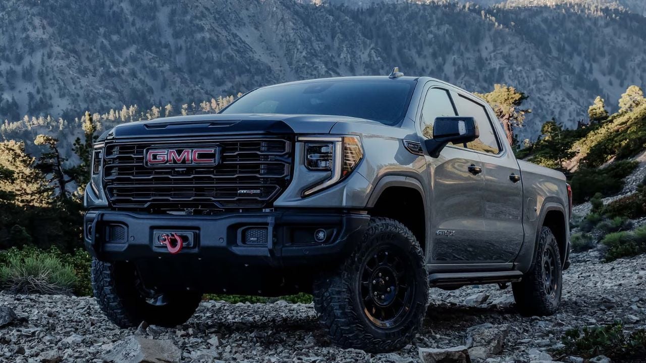 2025 GMC Sierra 1500 AT4