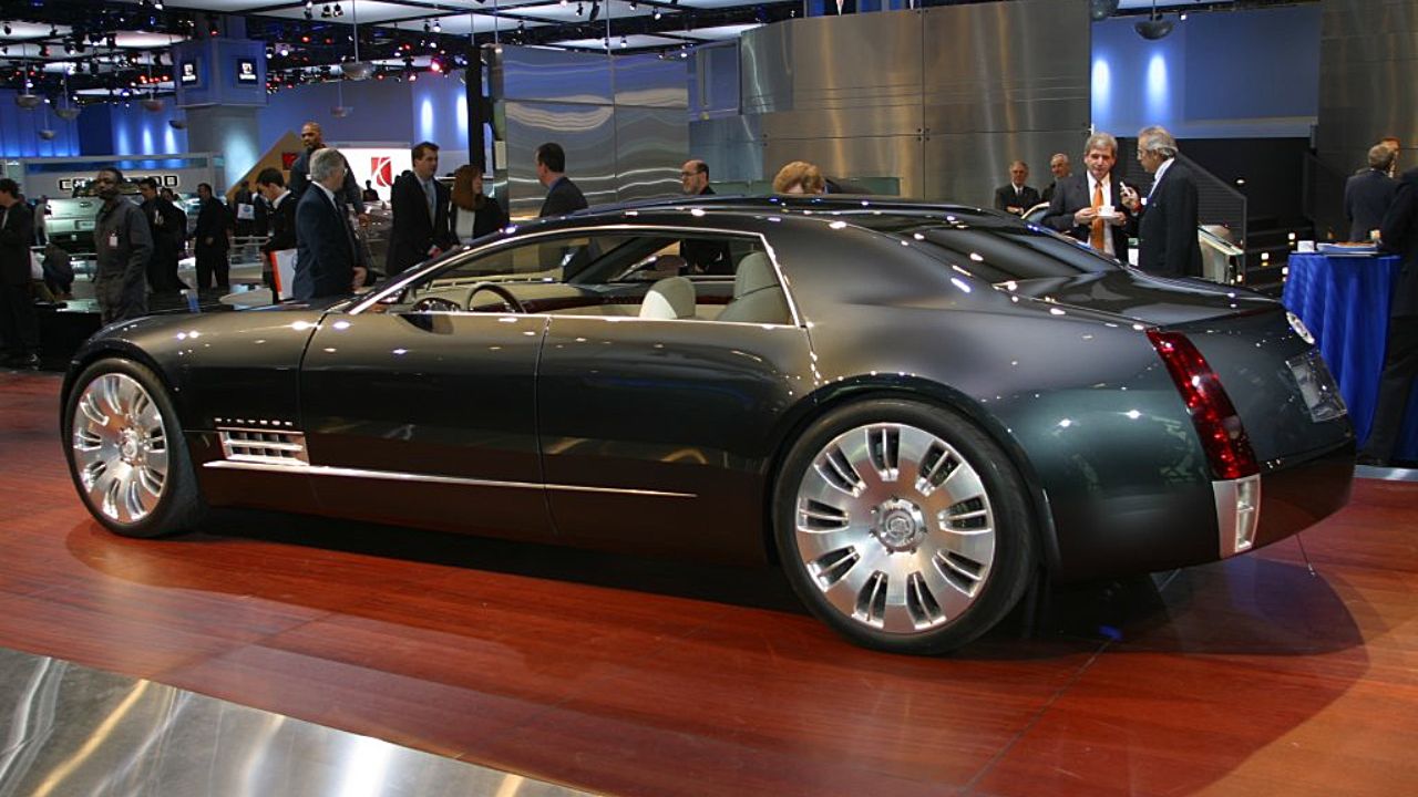 Cadillac Sixteen