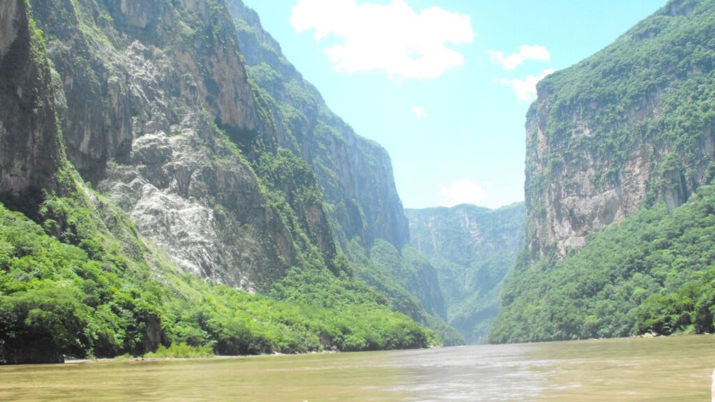Sumidero Canyon - El Escudo - Mexico