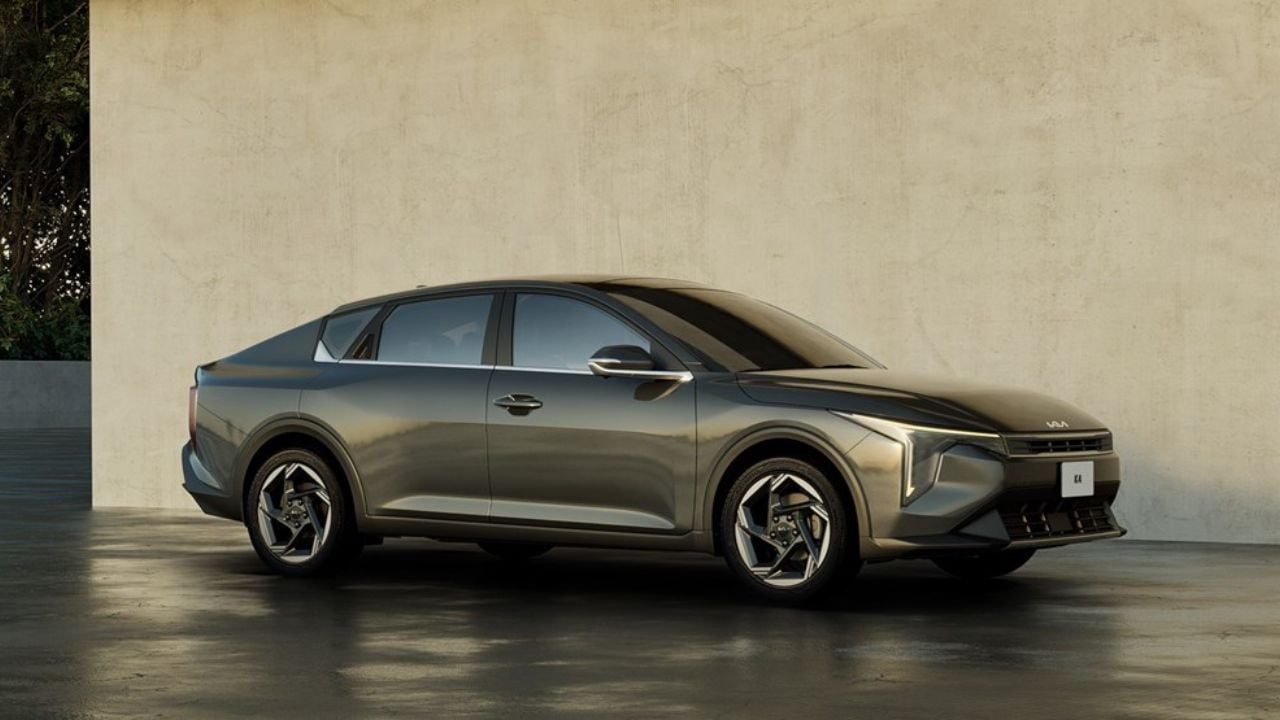 Kia K4