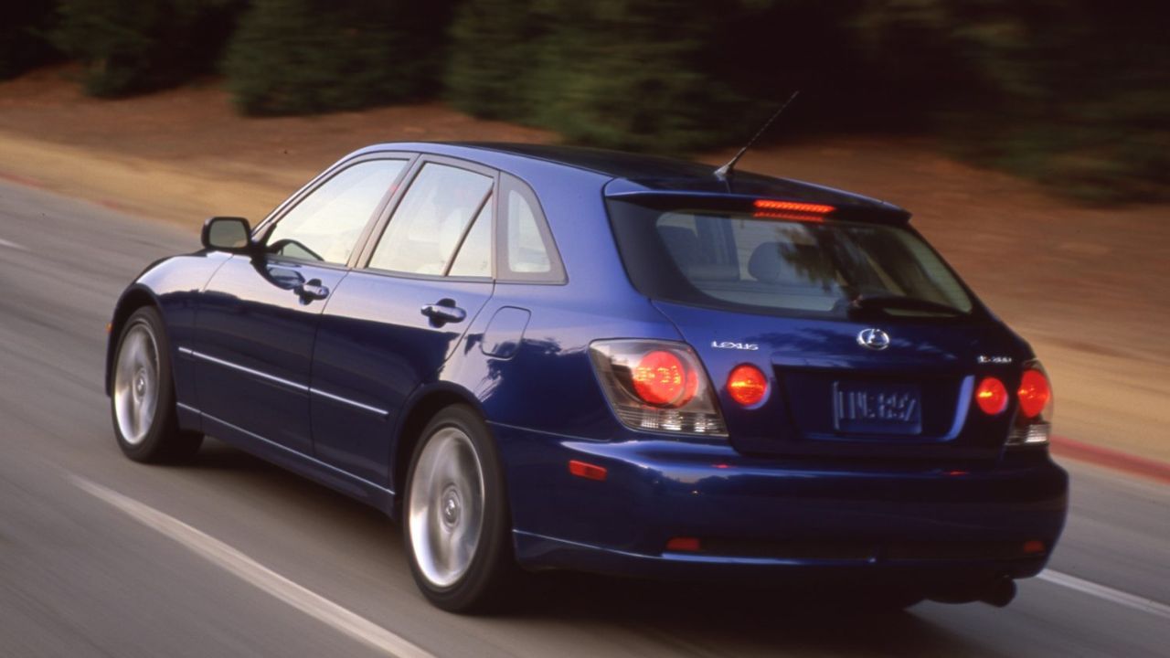 Lexus IS 300 SportCross
