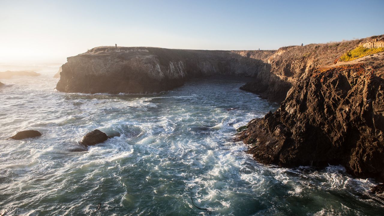Rough seas pound the rugged coast of Mendocino in northern California, one the most beautiful parts of the American west. This region is only three hours from San Francisco.