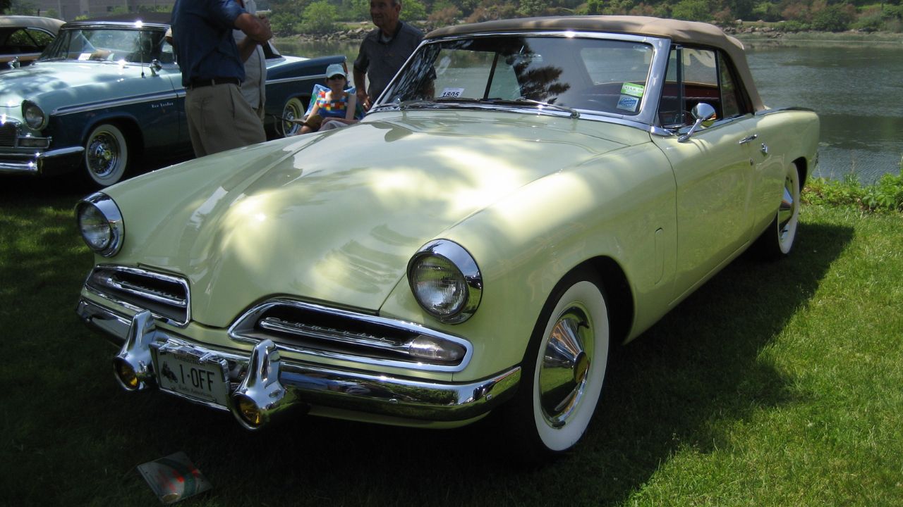 1953 Studebaker Starliner