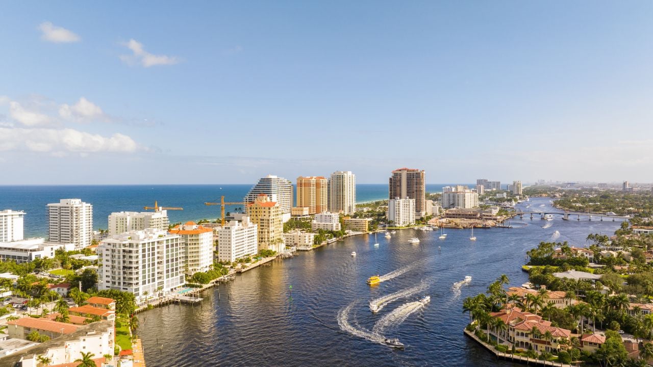 Boats in Fort Lauderdale Labor Day Weekend traffic