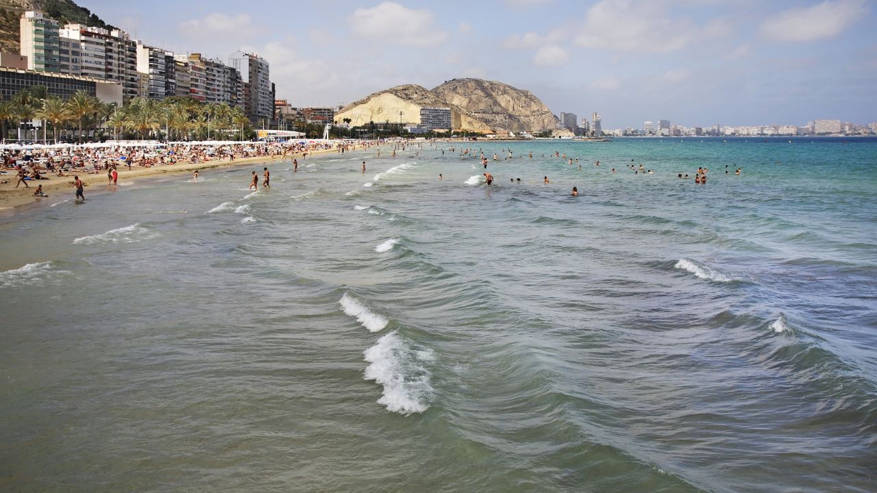 ALICANTE. SPAIN. 15 JUNE 2011 : Beach in Alicante. Spain