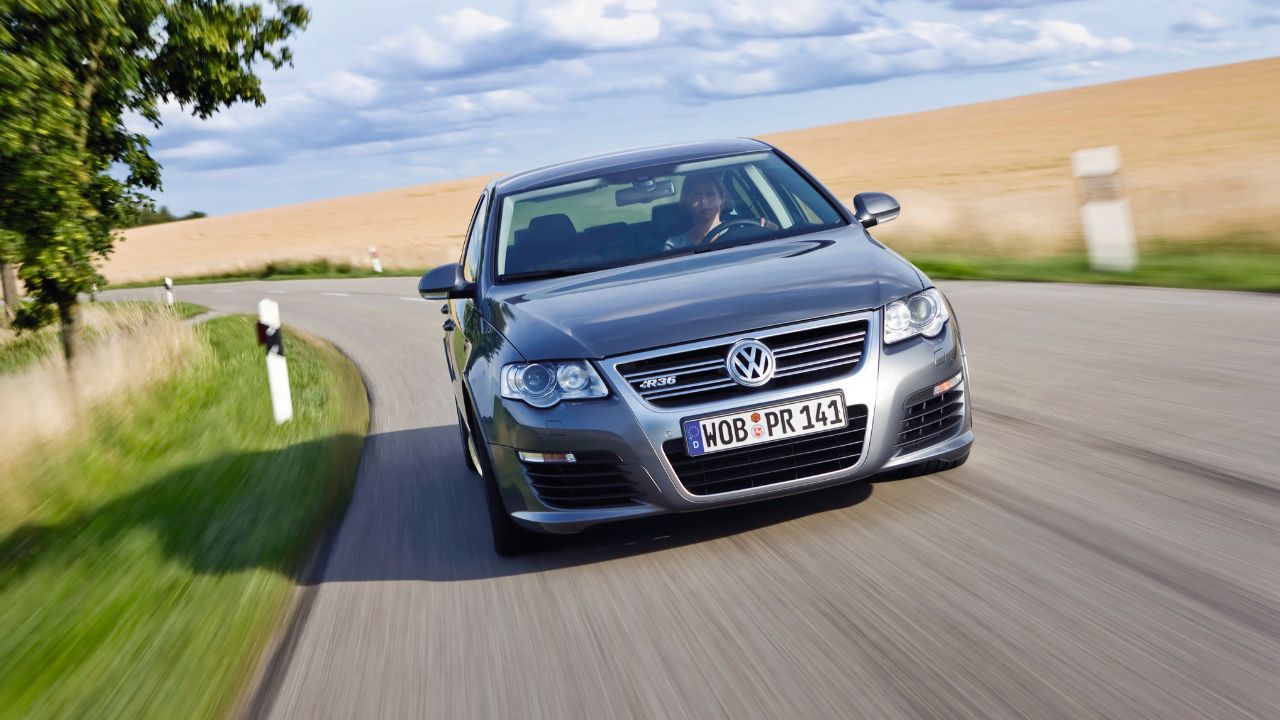 Volkswagen Passat R36