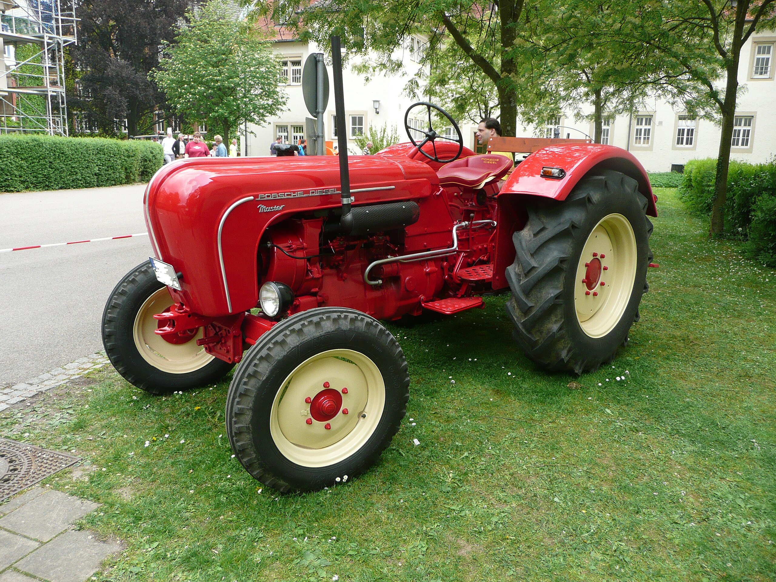 porsche tractor