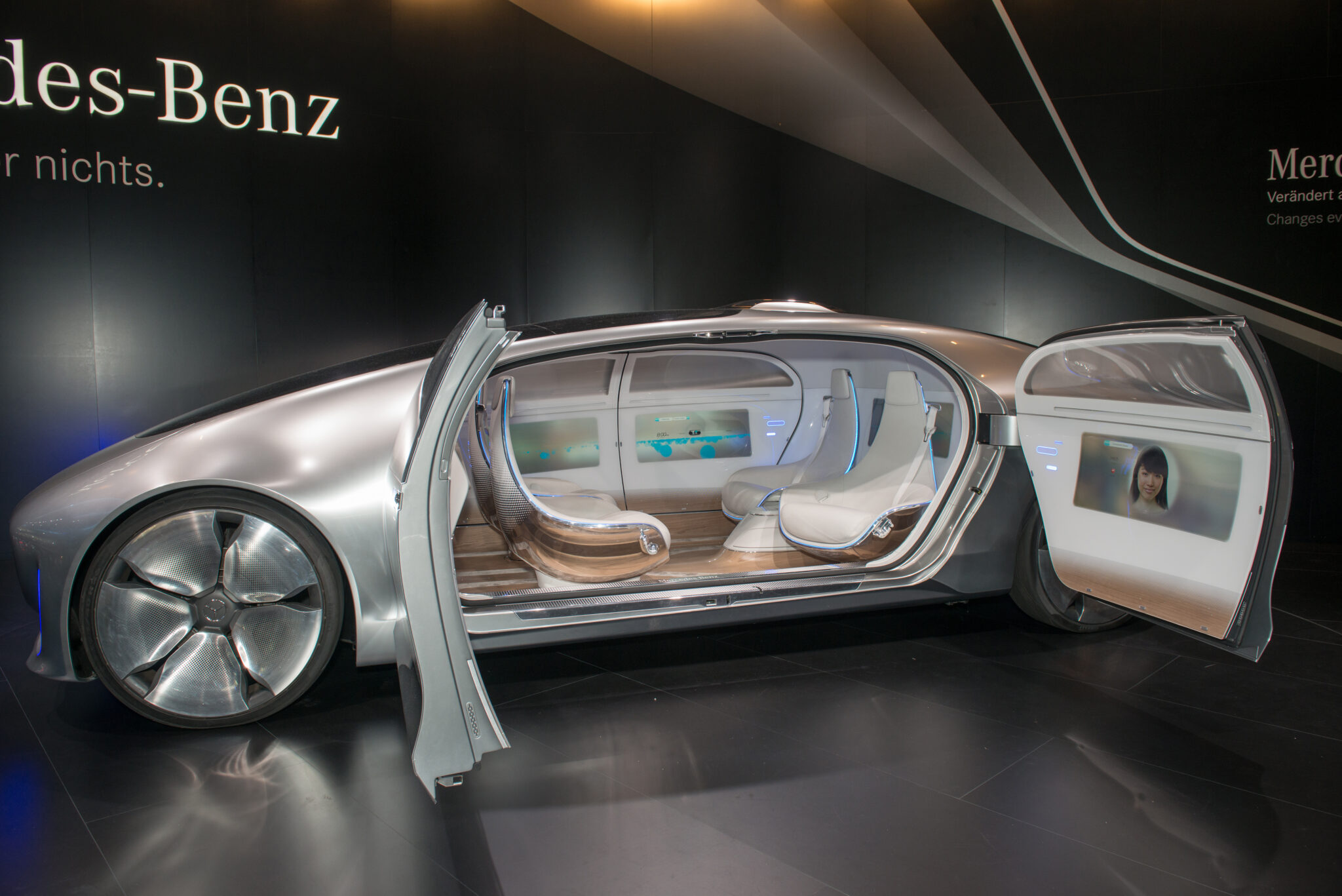 Mercedes-Benz F 015 concept