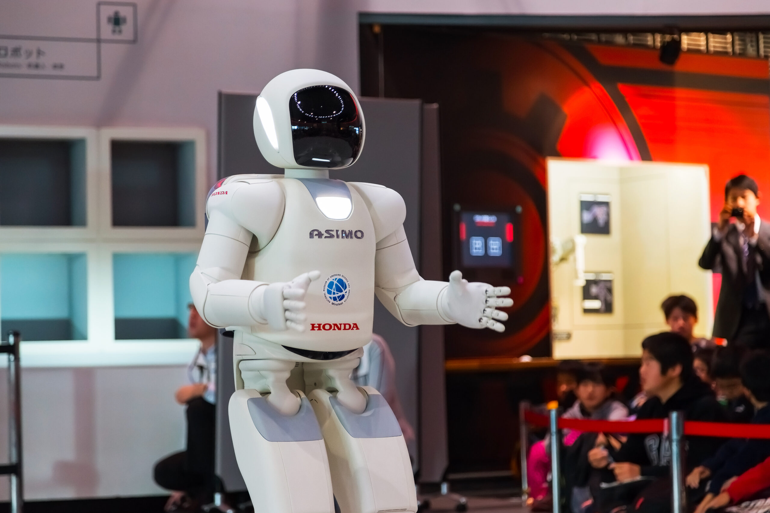 asimo honda robot