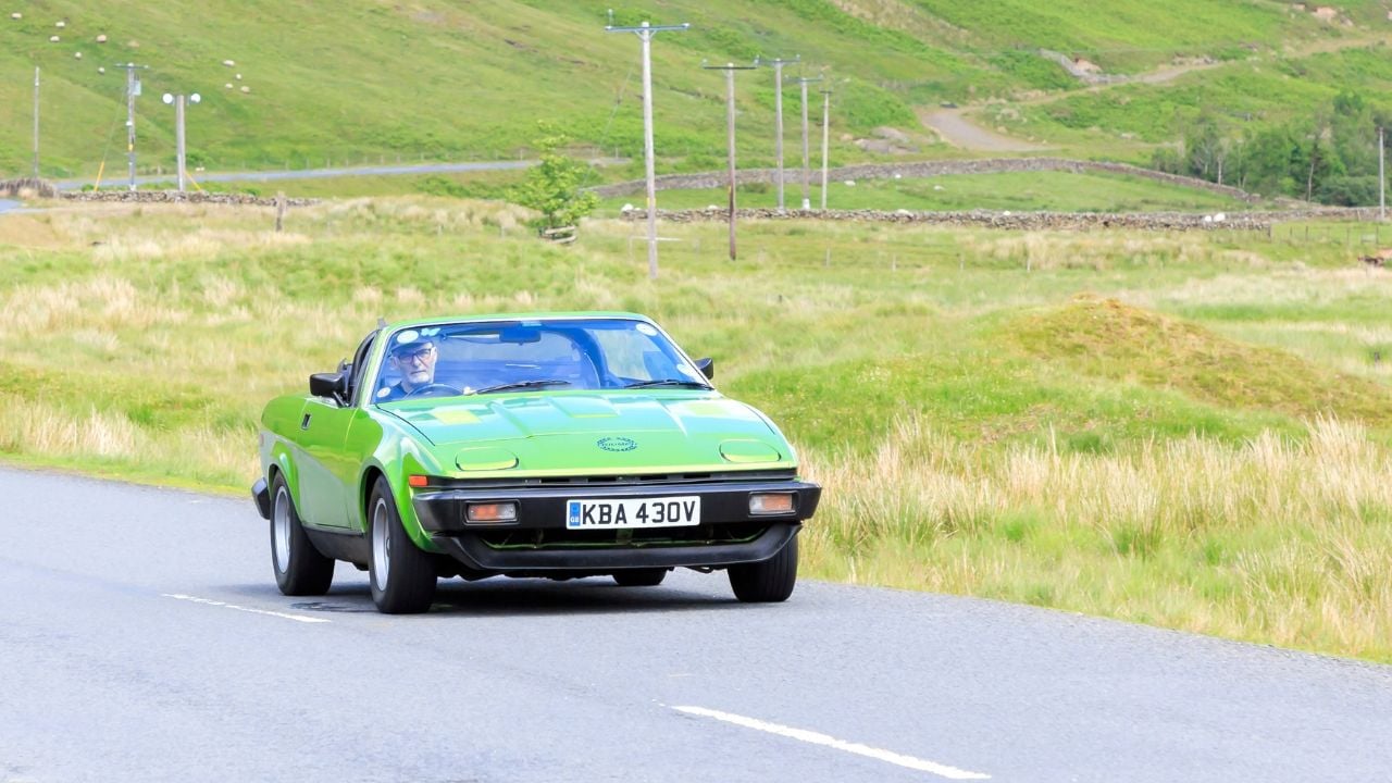 Triumph TR8