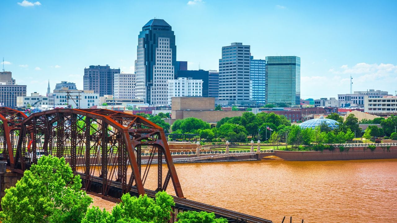 Shreveport, Louisiana, USA downtown skyline over the river.
